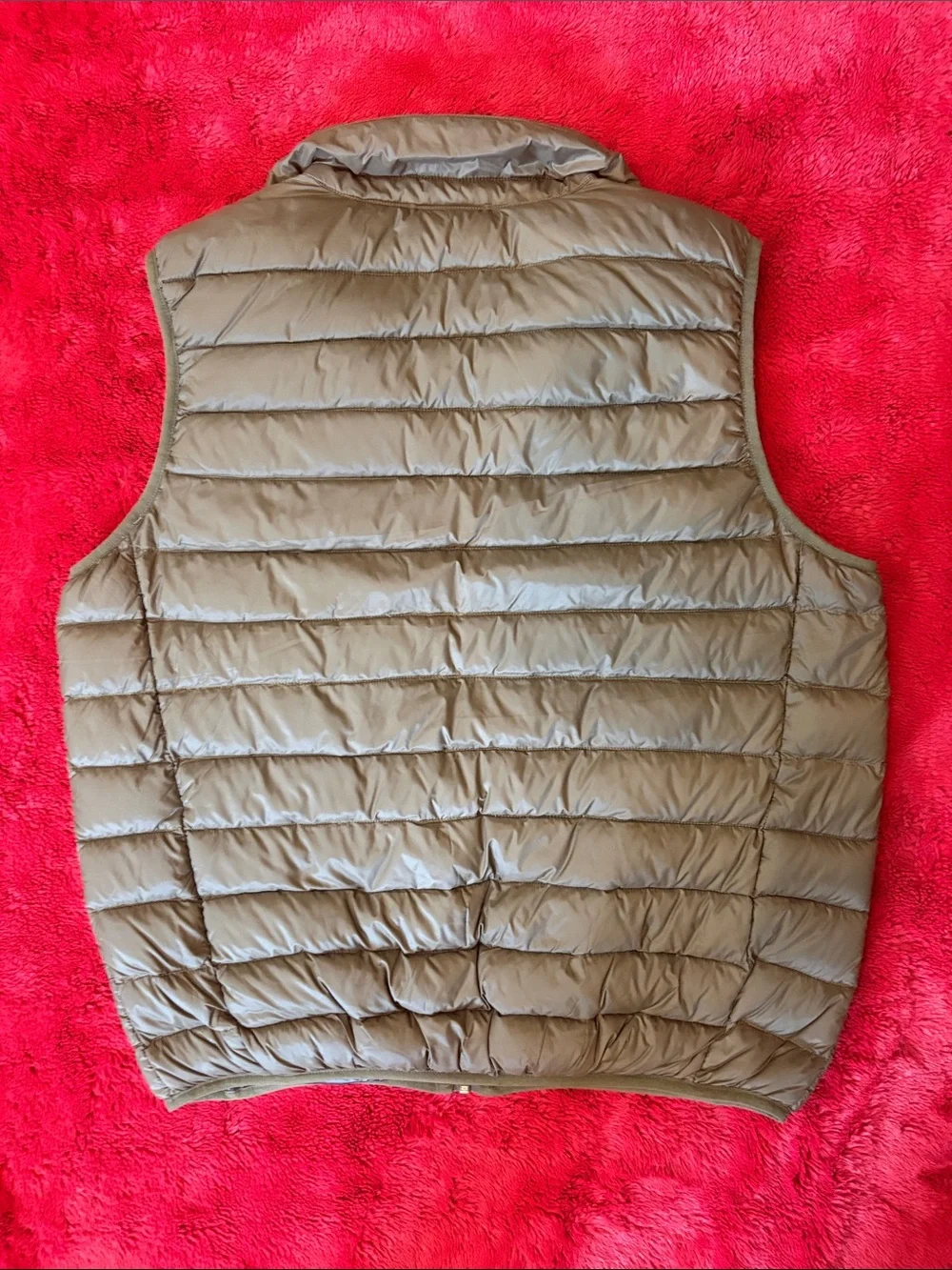 Hawke&Co. Sport Men's Quilted Olive Down Vest.